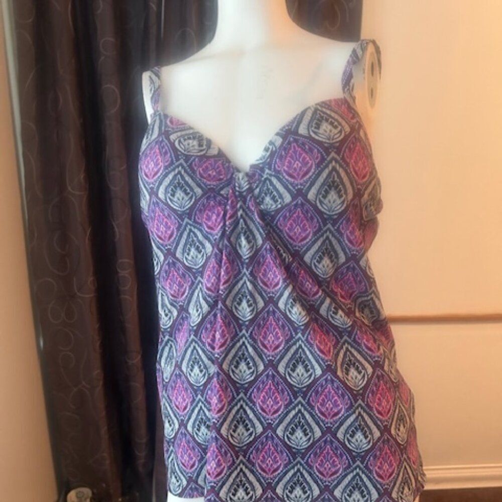 Island Escape Heaven Sent Scorpio Underwire Tankini top, size 10